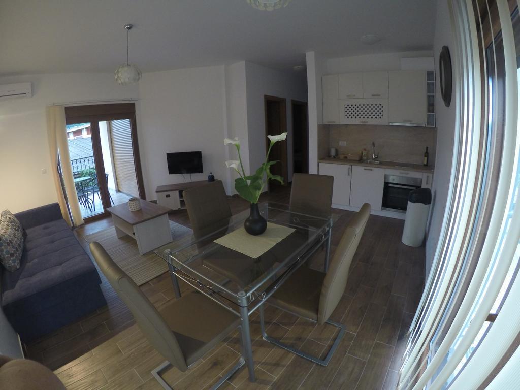 Apartments Porat ティヴァト エクステリア 写真
